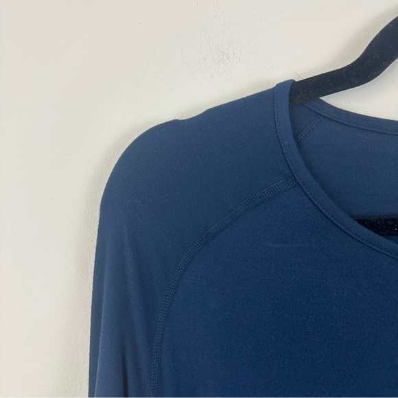 Dagsmejan Navy Long Sleeve T-Shirt Size Medium - Picture 2 of 5